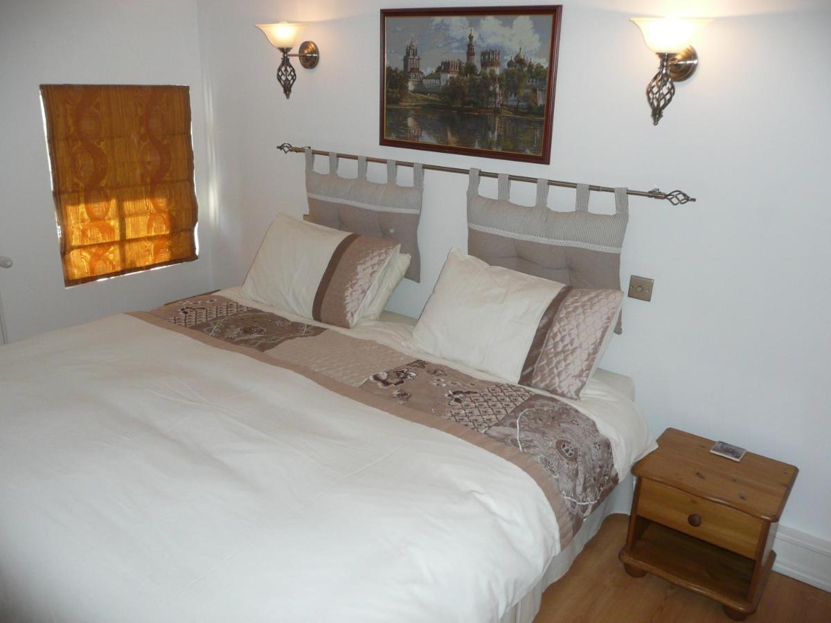 Bed and Breakfast Maison Blanc Gibourne Экстерьер фото
