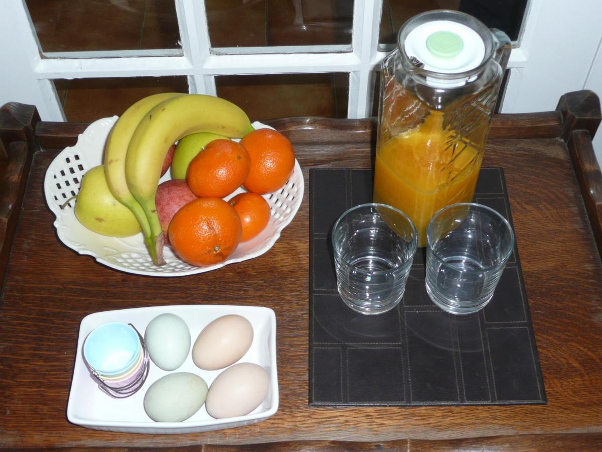Bed and Breakfast Maison Blanc Gibourne Экстерьер фото