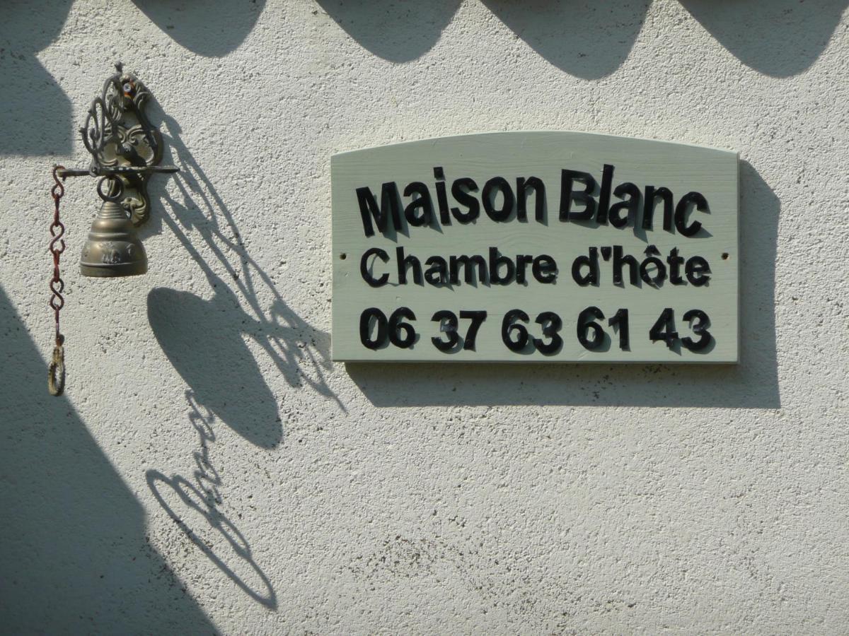 Bed and Breakfast Maison Blanc Gibourne Экстерьер фото