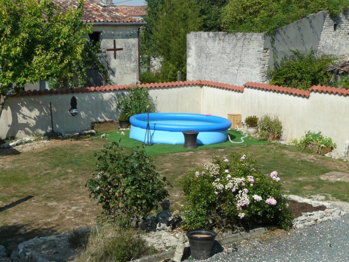 Bed and Breakfast Maison Blanc Gibourne Экстерьер фото